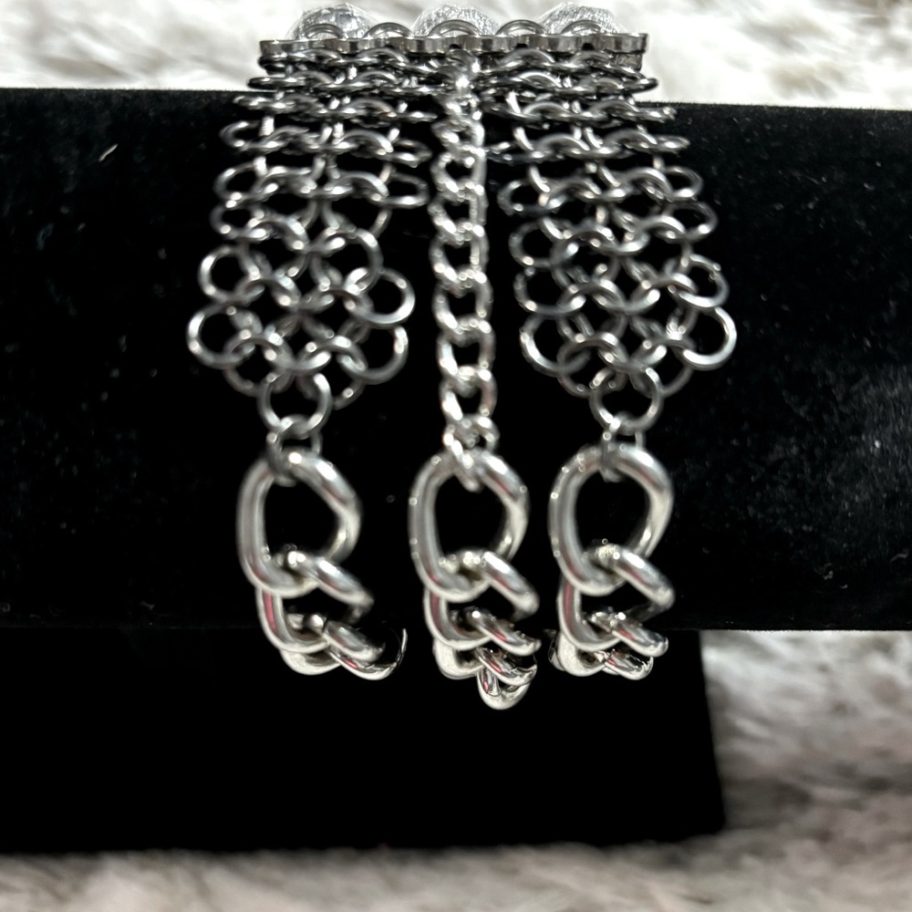 Stretchy Bracelet With Crystal Beads & Chains 7.25" Diam. Before Stretched New - Picture 4 of 6
